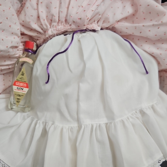 Vintage Porcelain Doll in Pink Dress - Picture 13 of 14